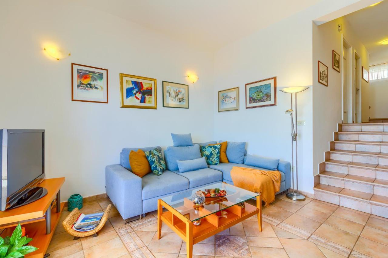 Apartments Meri Trogir Eksteriør billede
