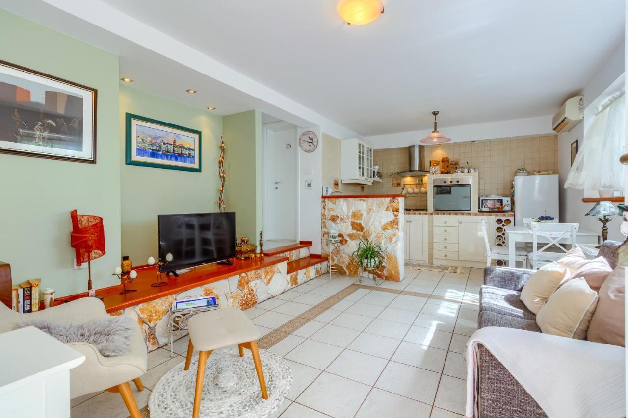Apartments Meri Trogir Eksteriør billede